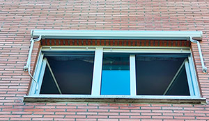 Toldos en Torrej&oacute;n de Velasco.